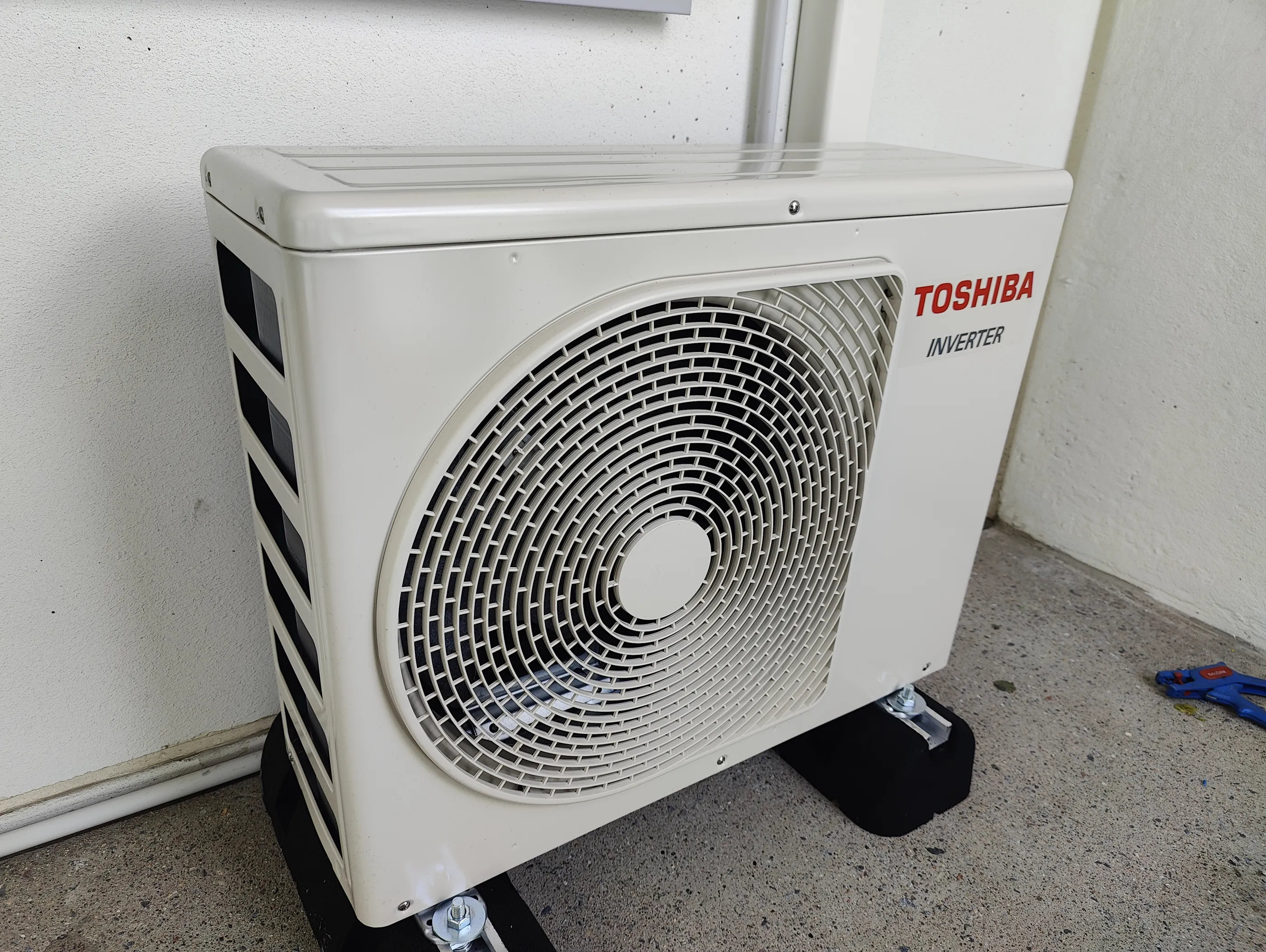 Ilmalämpöpumpun asennus